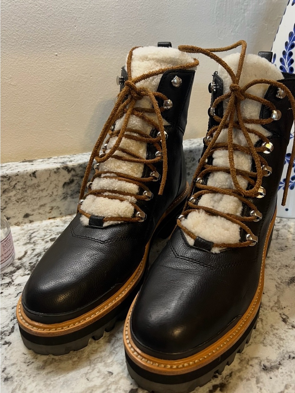 Marc Fisher LTD Izzie Black Leather Genuine Shearling Hiker Boots — Size 8.5